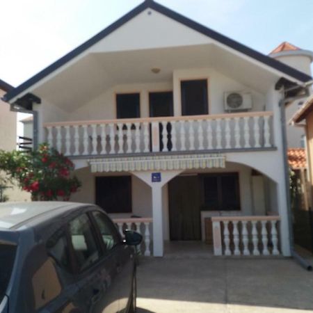Apartment Ivan Нин Екстериор снимка