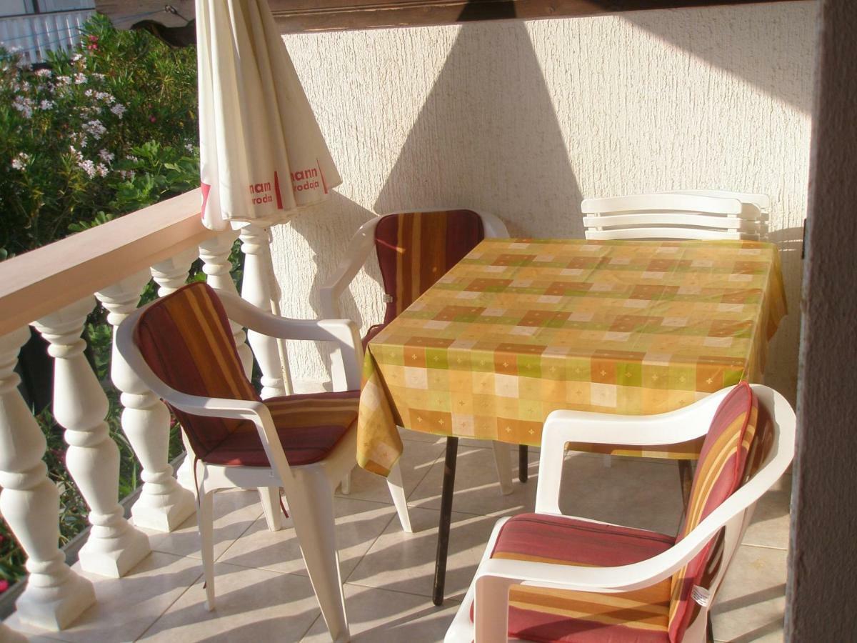 Apartment Ivan Нин Екстериор снимка