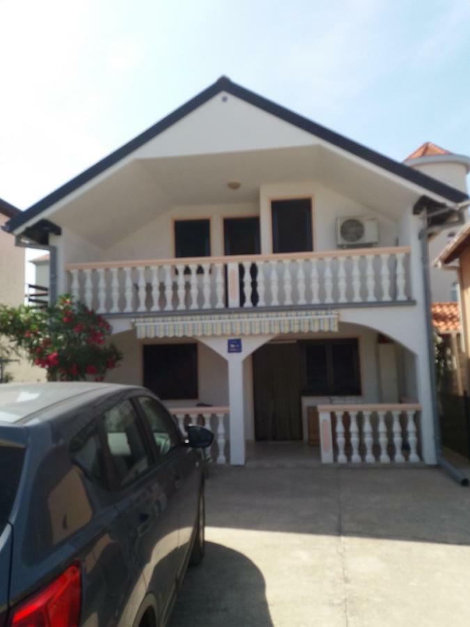 Apartment Ivan Нин Екстериор снимка